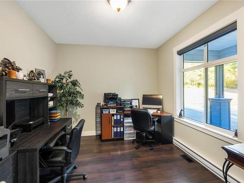 620 Elk Trail, Parksville, BC - Indoor Photo Showing Office