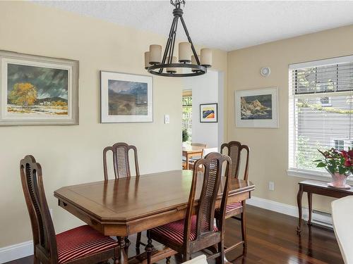 9-850 Parklands Dr, Esquimalt, BC - Indoor Photo Showing Dining Room