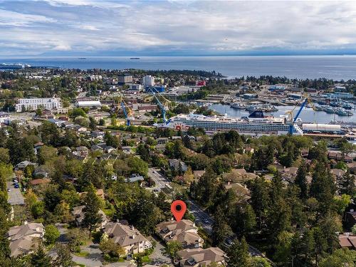 9-850 Parklands Dr, Esquimalt, BC - Outdoor With View