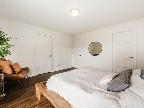 Master bedroom - 3909 Rue Bernard-Hubert, Longueuil (Saint-Hubert), QC - Indoor Photo Showing Bedroom