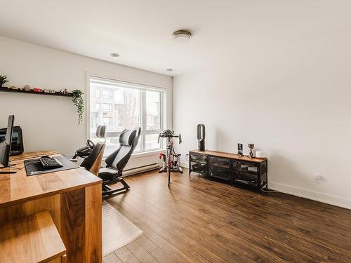 Bedroom - 3909 Rue Bernard-Hubert, Longueuil (Saint-Hubert), QC - Indoor Photo Showing Office