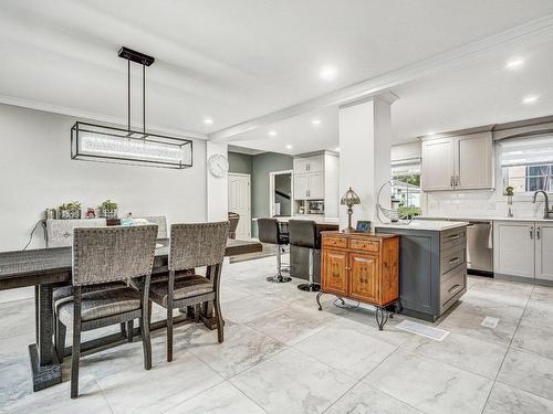 Cuisine - 981 Rue Dion, Longueuil (Greenfield Park), QC - Indoor Photo Showing Kitchen With Upgraded Kitchen