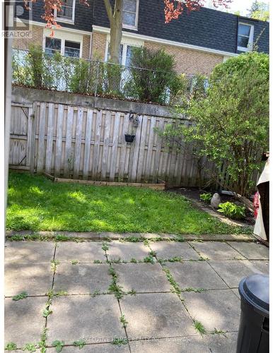 2 - 206 Green Valley Drive, Kitchener, ON - Outdoor