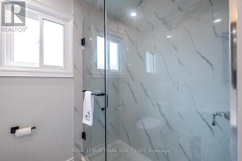 3 Hillside Drive, Kawartha Lakes (Little Britain), ON - Indoor Photo Showing Bathroom