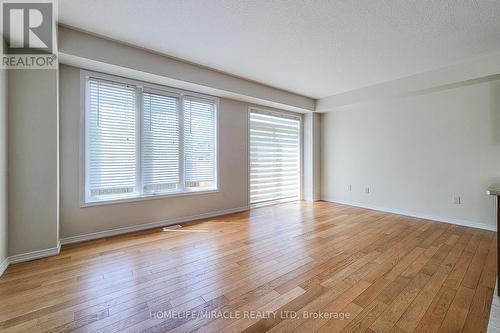 8847 Chickory Trail, Niagara Falls, ON - Indoor Photo Showing Other Room