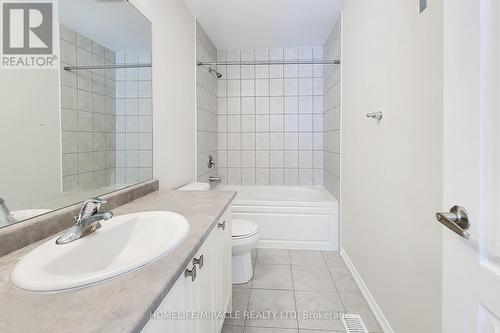 8847 Chickory Trail, Niagara Falls, ON - Indoor Photo Showing Bathroom