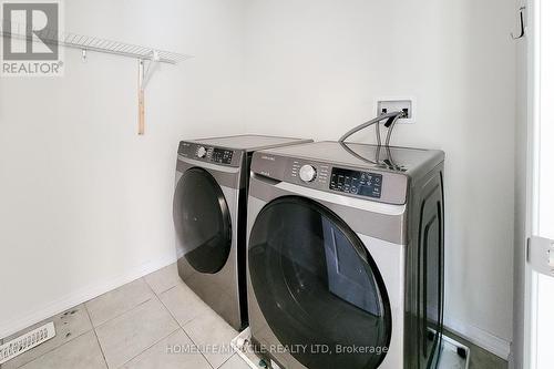8847 Chickory Trail, Niagara Falls, ON - Indoor Photo Showing Laundry Room