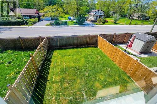 8847 Chickory Trail, Niagara Falls, ON - Outdoor