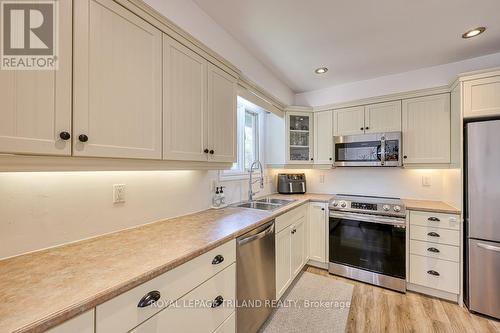 29 Finlayson Drive, Zorra, ON - Indoor Photo Showing Kitchen With Stainless Steel Kitchen With Double Sink