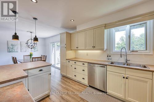 29 Finlayson Drive, Zorra, ON - Indoor Photo Showing Kitchen With Double Sink