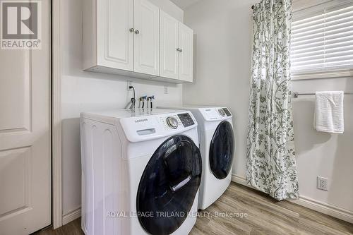 29 Finlayson Drive, Zorra, ON - Indoor Photo Showing Laundry Room