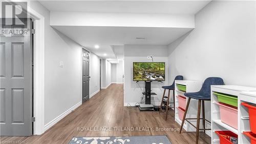 1226 Darnley Boulevard, London, ON - Indoor Photo Showing Other Room