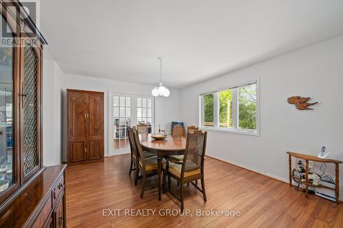 7 Cretney Drive, Prince Edward County, ON - Indoor Photo Showing Dining Room