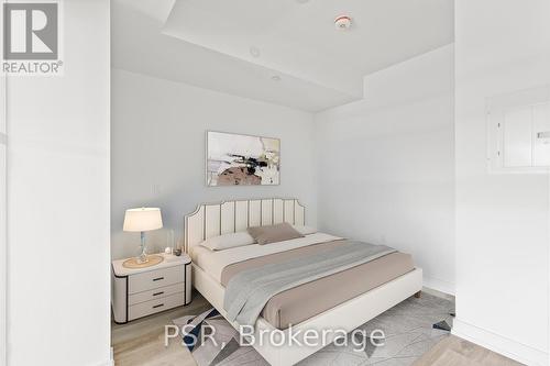 1306 - 1 Jarvis Street, Hamilton, ON - Indoor Photo Showing Bedroom