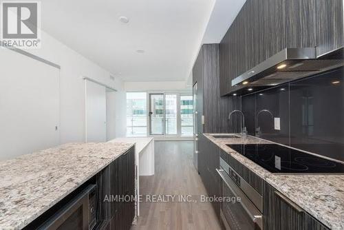 3411 - 1 Bloor Street E, Toronto, ON - Indoor Photo Showing Kitchen With Upgraded Kitchen