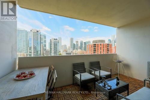 1803 - 40 Homewood Avenue, Toronto, ON - Outdoor With View