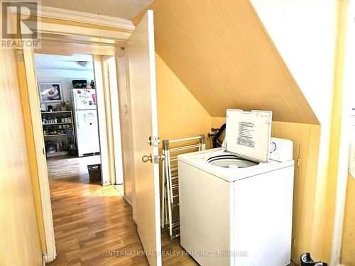 201 Bishop Avenue, Toronto, ON - Indoor Photo Showing Laundry Room