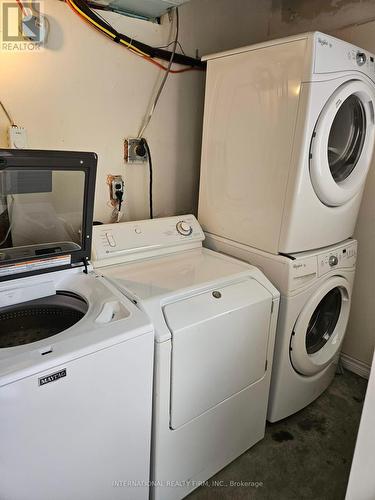 201 Bishop Avenue, Toronto, ON - Indoor Photo Showing Laundry Room