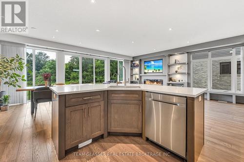 1422 Lawson Road, London, ON - Indoor Photo Showing Kitchen