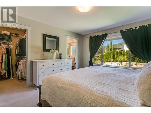 2468 Ironridge Road, Kelowna, BC - Indoor Photo Showing Bedroom