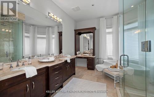 4 Calistoga Drive, Whitby, ON - Indoor Photo Showing Bathroom