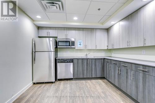 1527 - 38 Joe Shuster Way, Toronto, ON - Indoor Photo Showing Kitchen With Stainless Steel Kitchen