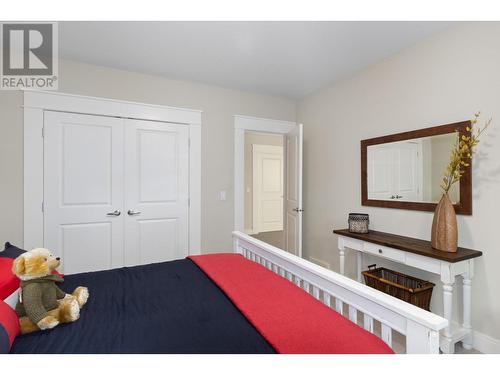 679 Quarry Avenue, Kelowna, BC - Indoor Photo Showing Bedroom