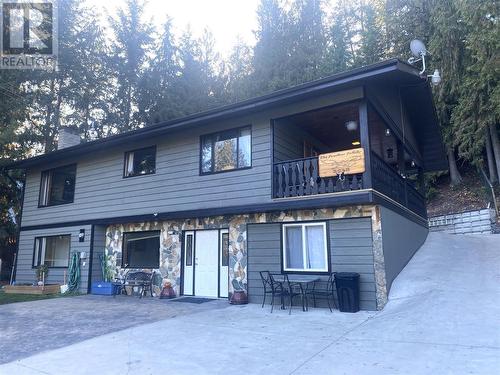 2538 Forest Drive, Blind Bay, BC - Outdoor