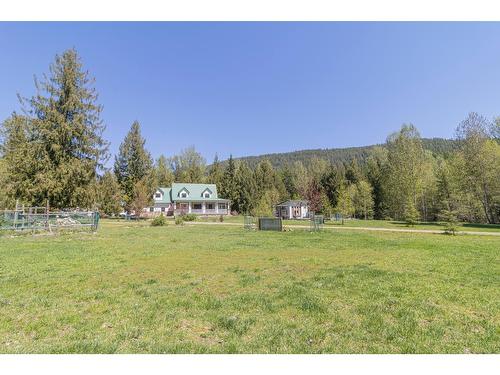 1516 Wenger Road, Creston, BC - Outdoor With View