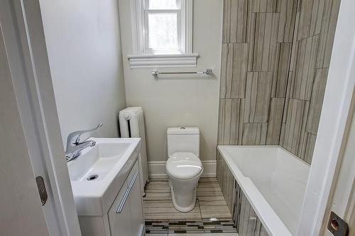 57 West Avenue N|Unit #2, Hamilton, ON - Indoor Photo Showing Bathroom