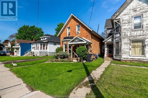 215 Grand Avenue East, Chatham, ON - Outdoor With Facade