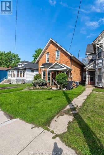215 Grand Avenue East, Chatham, ON - Outdoor