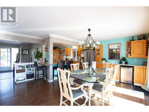 740 Ridgeview Terrace, Kamloops, BC - Indoor Photo Showing Dining Room