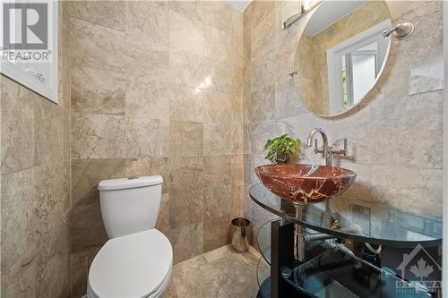 27 Beaverton Avenue, Nepean, ON - Indoor Photo Showing Bathroom