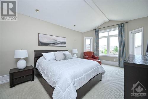 5027 North Bluff Drive, Ottawa, ON - Indoor Photo Showing Bedroom