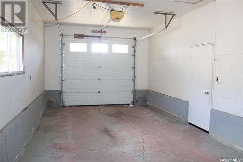 110 1St Street N, Lampman, SK - Indoor Photo Showing Garage