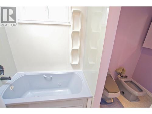 472 Corina Avenue, Princeton, BC - Indoor Photo Showing Bathroom