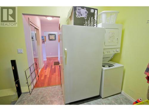 472 Corina Avenue, Princeton, BC - Indoor Photo Showing Laundry Room