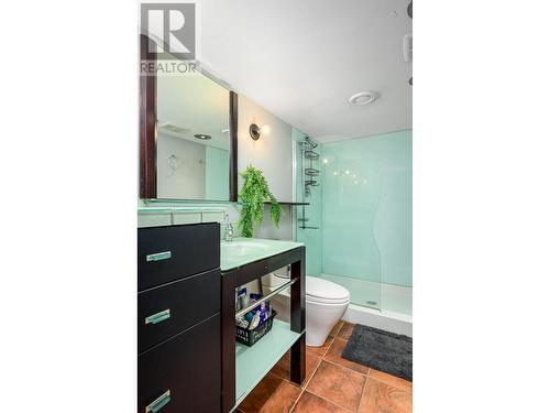 2125 Burtch Road Unit# 105, Kelowna, BC - Indoor Photo Showing Bathroom