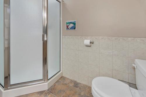 C - 1003 Mountain View Road, Rossland, BC - Indoor Photo Showing Bathroom