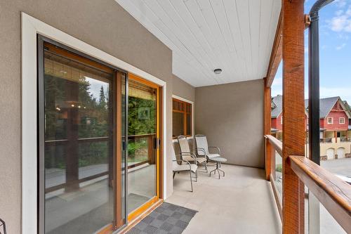 C - 1003 Mountain View Road, Rossland, BC - Outdoor With Exterior