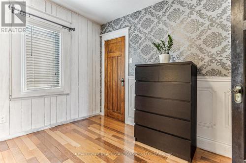 26 Houghton Avenue N, Hamilton, ON - Indoor Photo Showing Other Room