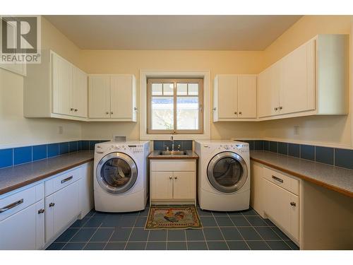 3185 Powerhouse Road, Armstrong, BC - Indoor Photo Showing Laundry Room