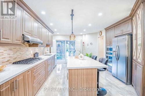 5521 Haddon Hall Road, Mississauga, ON - Indoor Photo Showing Kitchen With Upgraded Kitchen