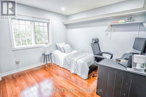 5521 Haddon Hall Road, Mississauga, ON - Indoor Photo Showing Bedroom