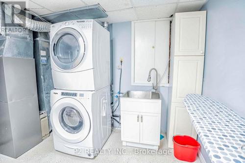 5521 Haddon Hall Road, Mississauga, ON - Indoor Photo Showing Laundry Room
