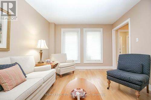 21 Amantine Crescent, Brampton, ON - Indoor Photo Showing Living Room