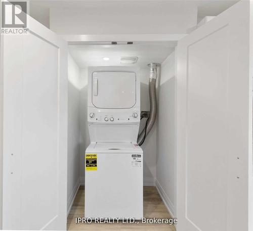 2 - 5 Maplewood Avenue, Hamilton, ON - Indoor Photo Showing Laundry Room