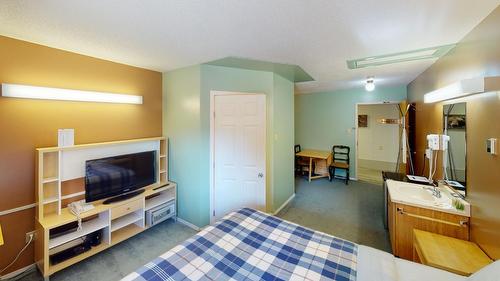1 - 5369 Fernie Ski Hill Road, Fernie, BC - Indoor Photo Showing Bedroom