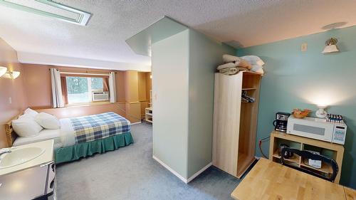 1 - 5369 Fernie Ski Hill Road, Fernie, BC - Indoor Photo Showing Bedroom